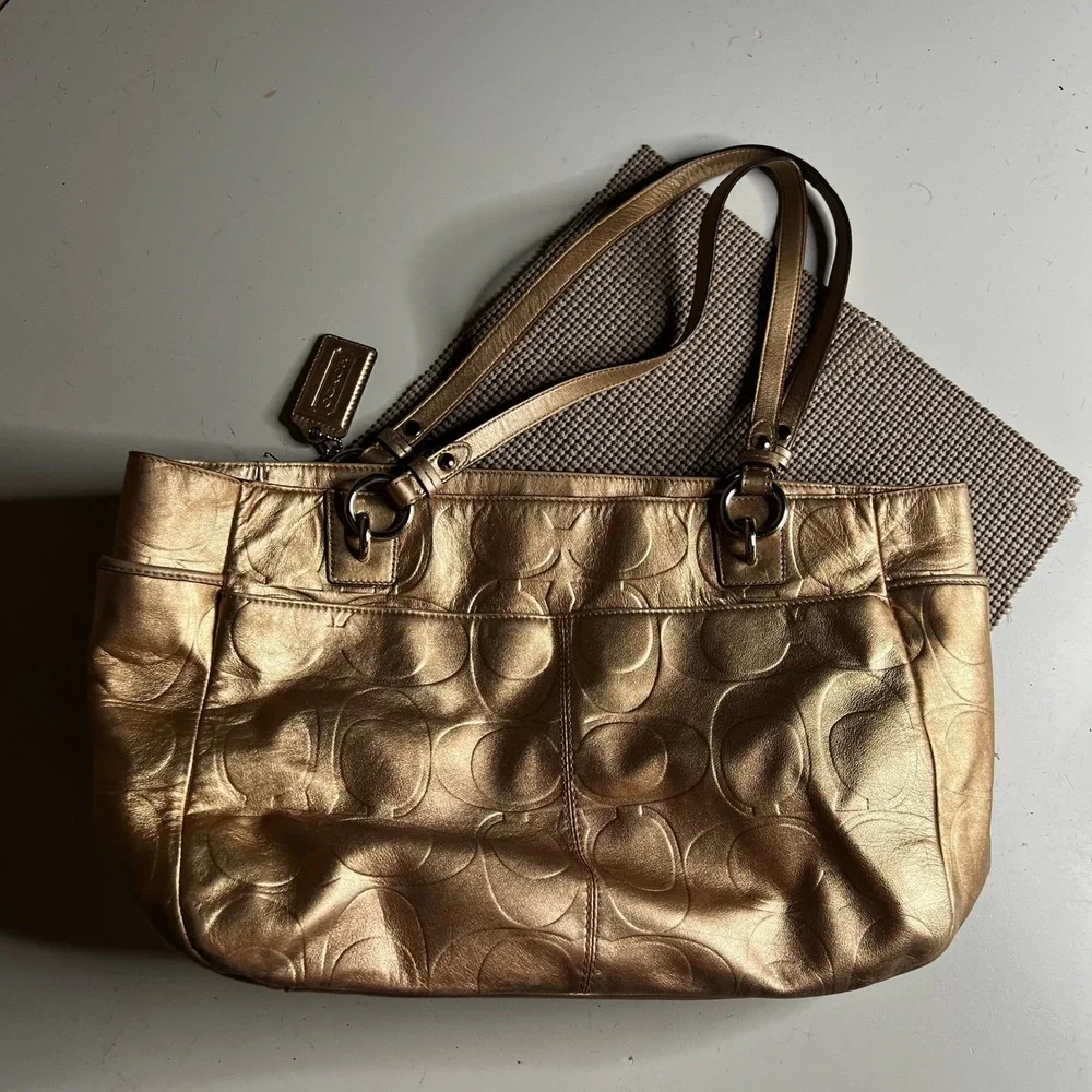 Coach Penelope Signature Optic Metallic Gold Leather Tote Bag F17730 Mens Womens